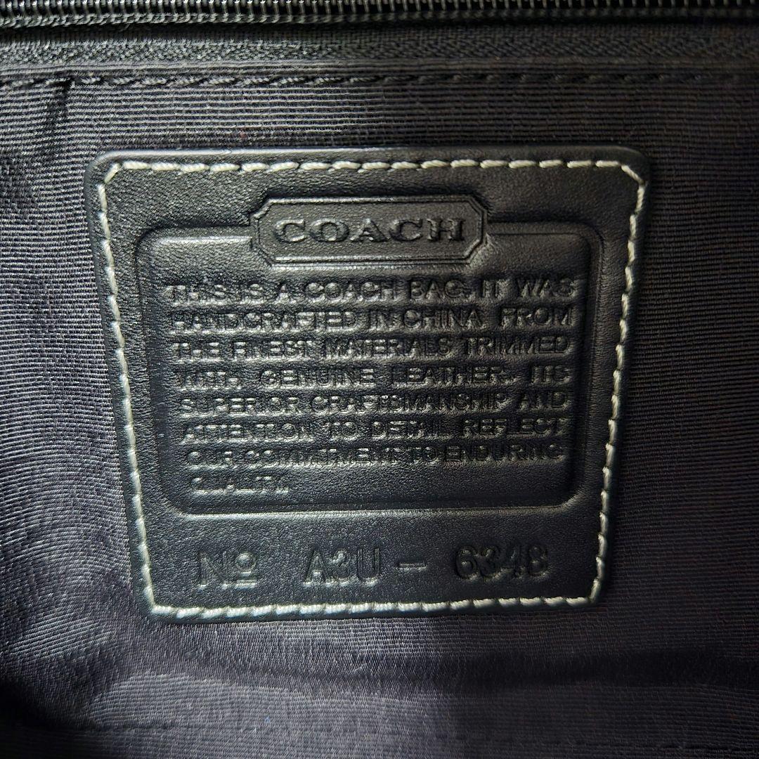 COACHアクセサリーポーチ シグネチャー柄キャンバス 　コーチワンショルダー