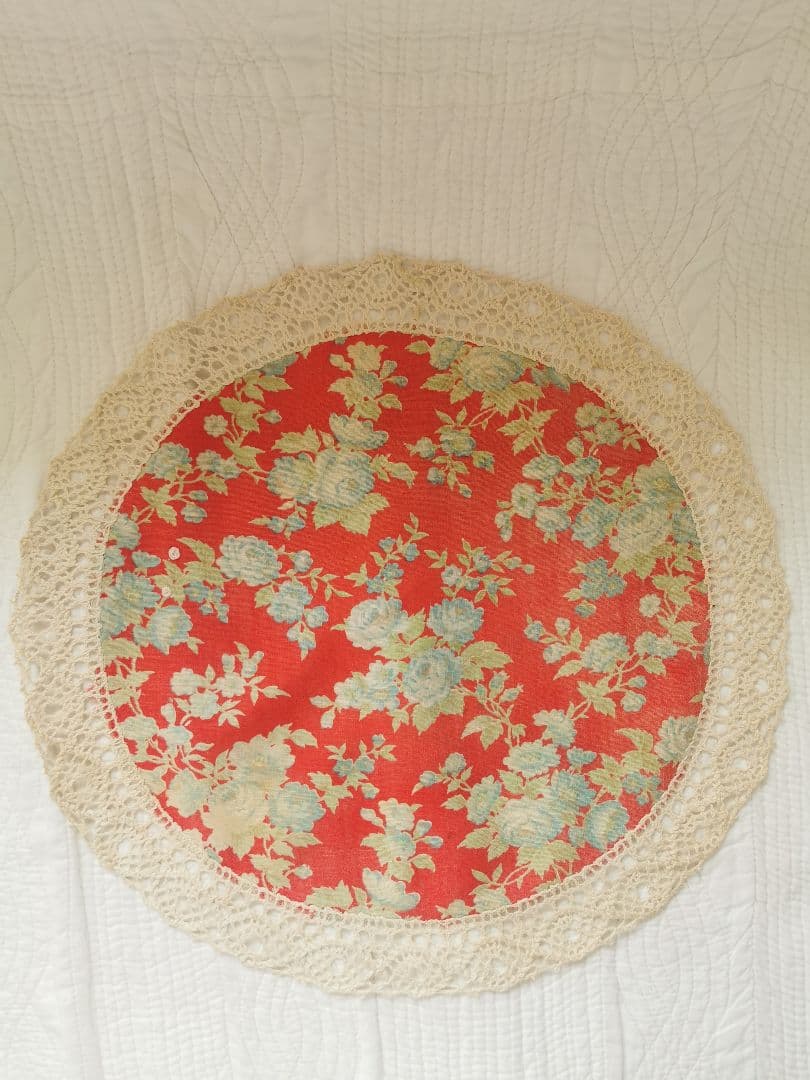 アンティーク フレンチ花柄ファブリック＆クロシェボビン編みレース装飾 ドイリー