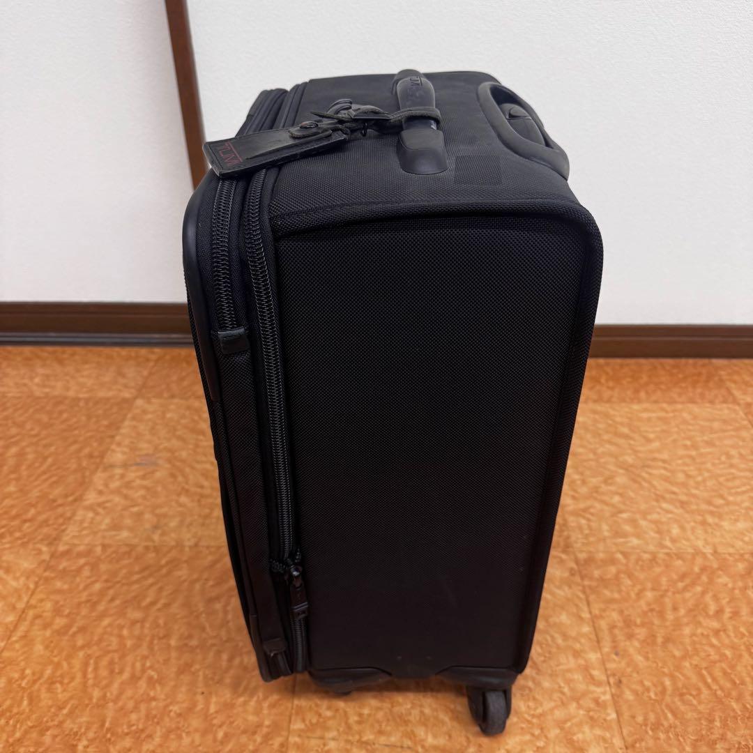 TUMI 22060DH 機内持込みOK4輪キャスター付きスーツケース　トランク