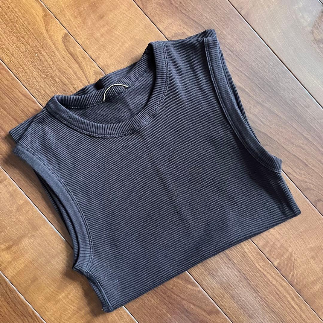 美品 dignity sleeveless プルオーバー