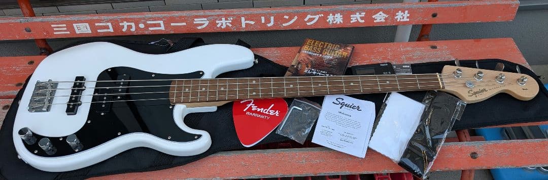 Squier Affinity PrecisionBass プレシジョン　ベース