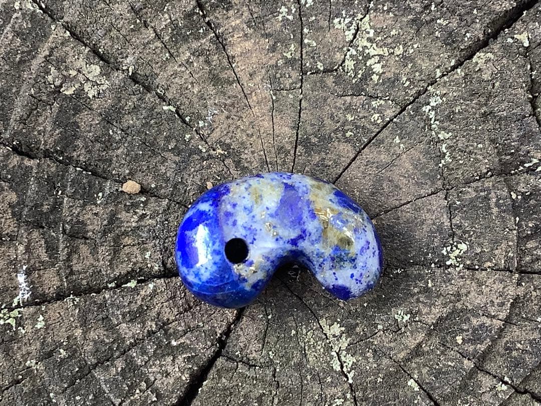 ✳希少お宝勾玉‼️ ラピスラズリ　黄鉄鉱ピカピカ　色彩良好　本物ソーティング付‼️