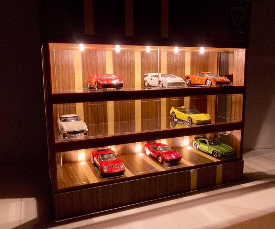 1/64展示21台可・ ウォールナット＆メープル・ディスプレーBOX/ジオラマ