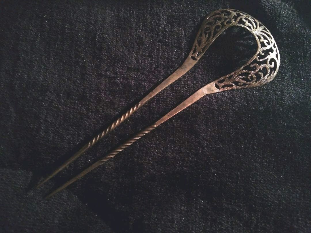 アンティーク シルバー　透かし彫り かんざし Import