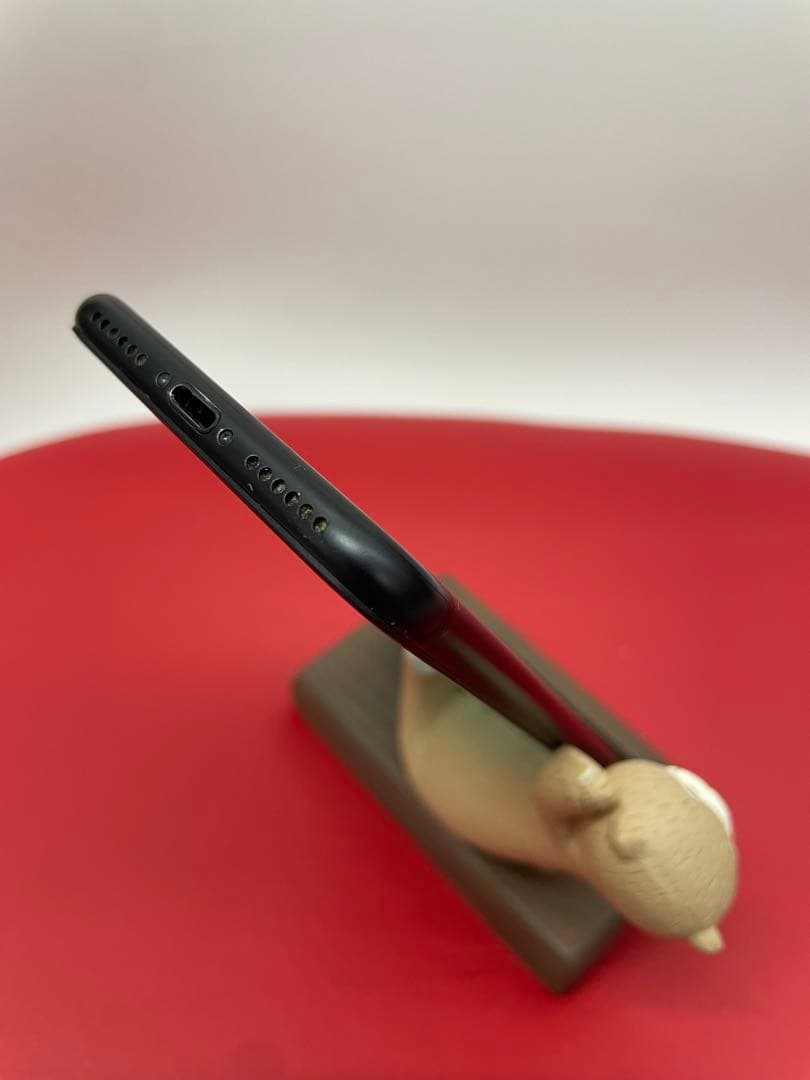 Apple iPhone 7 128GB ブラック