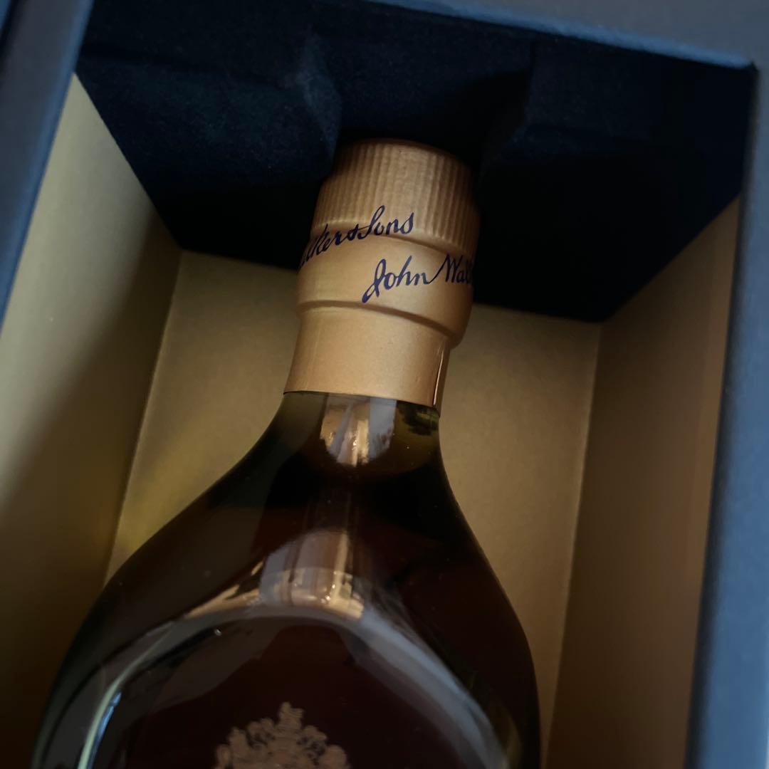 ジョニーウォーカー ブルーラベル 750ml