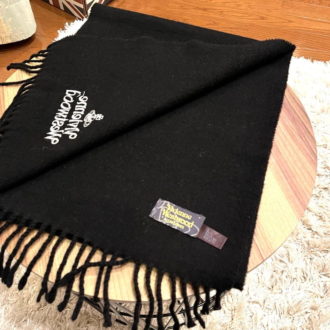 ✨良品✨ヴィヴィアンウエストウッド マフラー ロゴ刺繍 ウール フリンジ 黒色