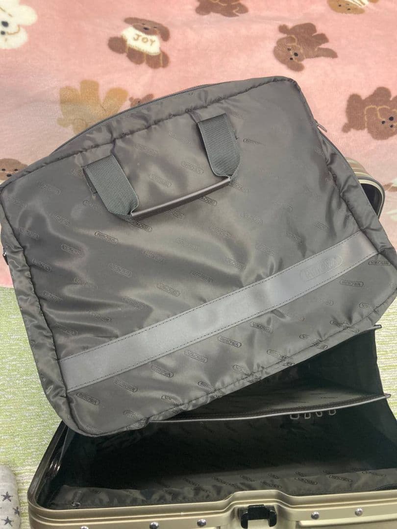 超レア！！RIMOWA リモワ トパーズ チタニウム ビジネストロリー 4輪
