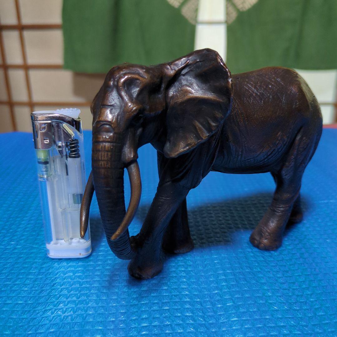 ブロンズ製象の彫刻 、置物