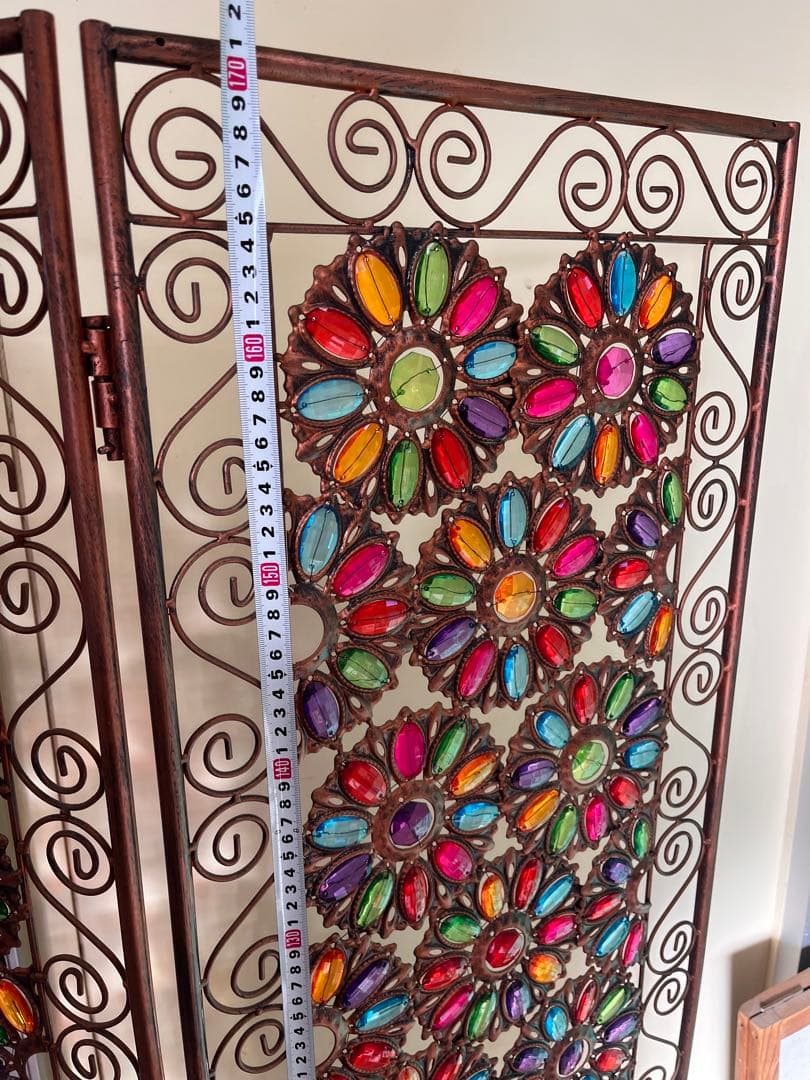 送料込み！3連　フラワーパーテーション　アクリル　ビーズ　カラフル　仕切り