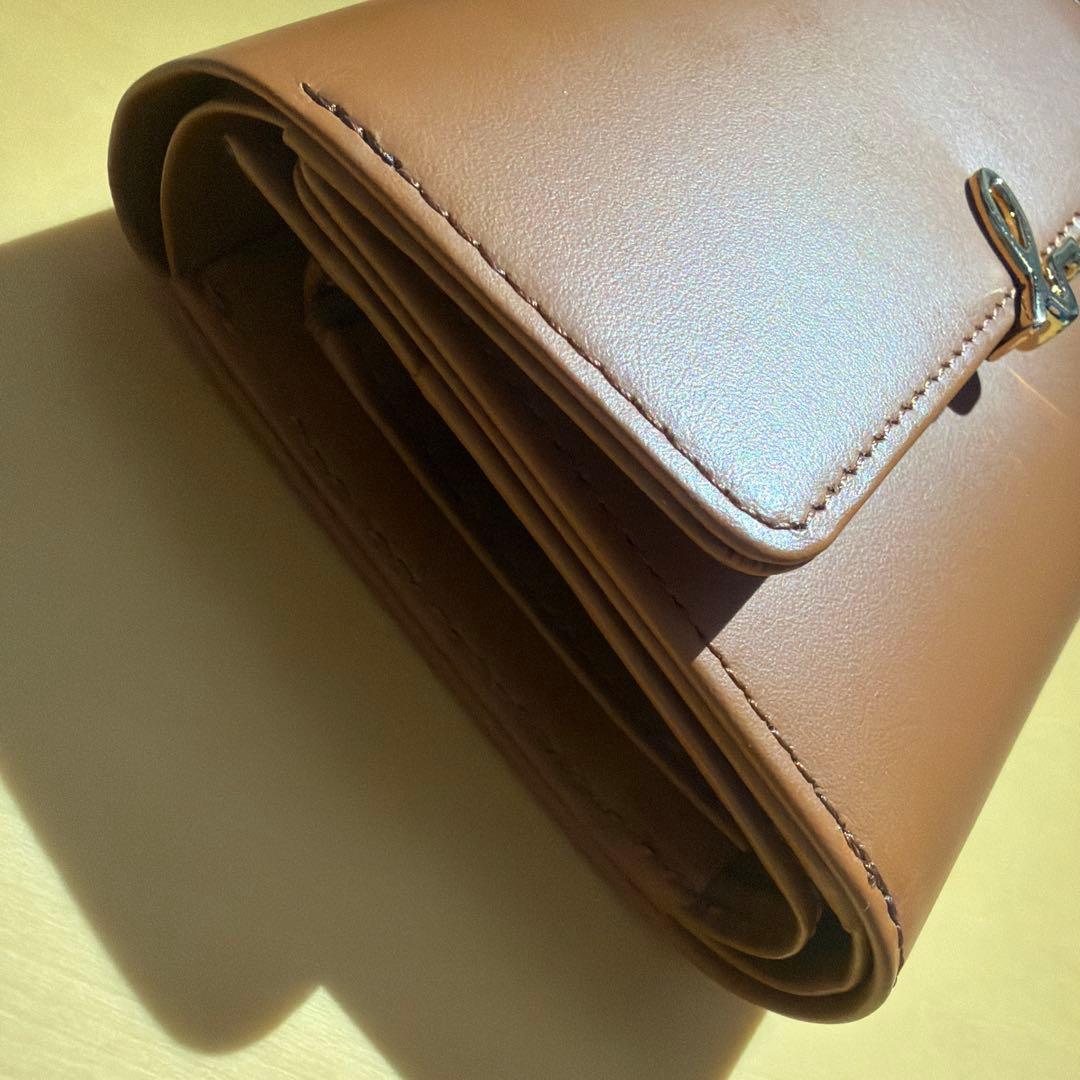 アニエスベー 三つ折り財布　Agnes b. 天然皮革