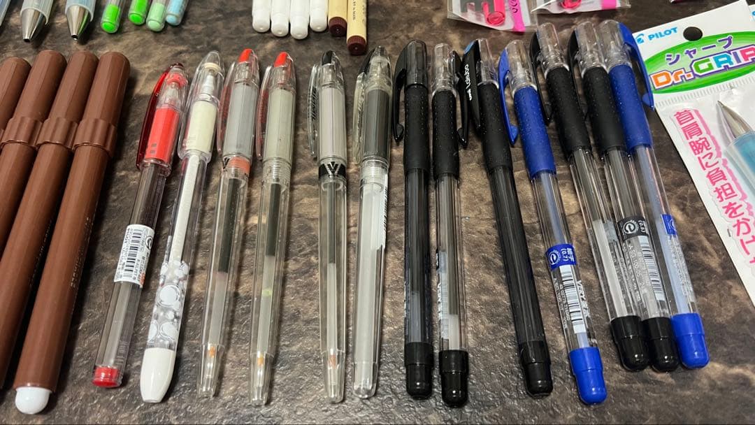 ペン回し 引退セット 早い者勝ち‼️