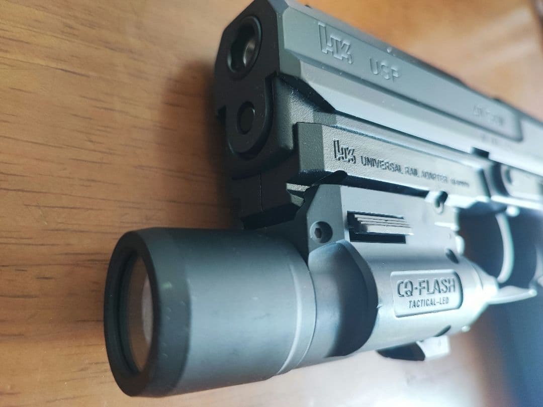 東京マルイ No.13 H&K USP 18歳以上電動ハンドガン 充電器別