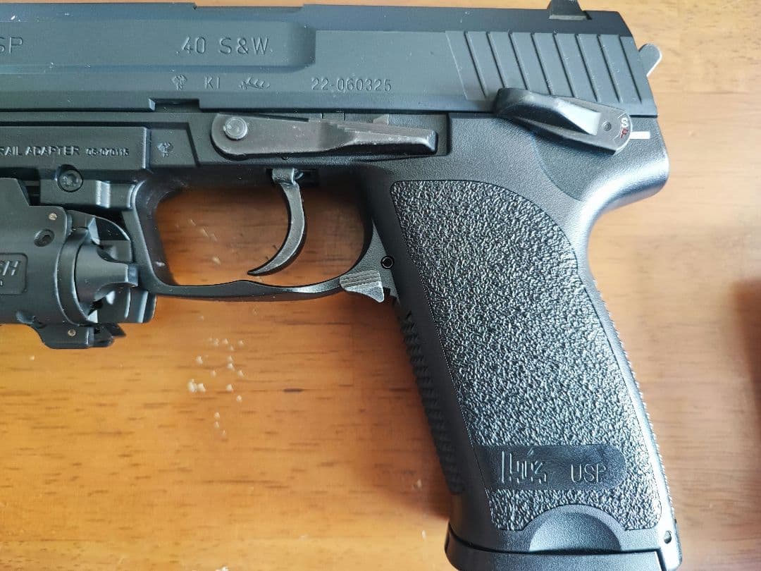 東京マルイ No.13 H&K USP 18歳以上電動ハンドガン 充電器別