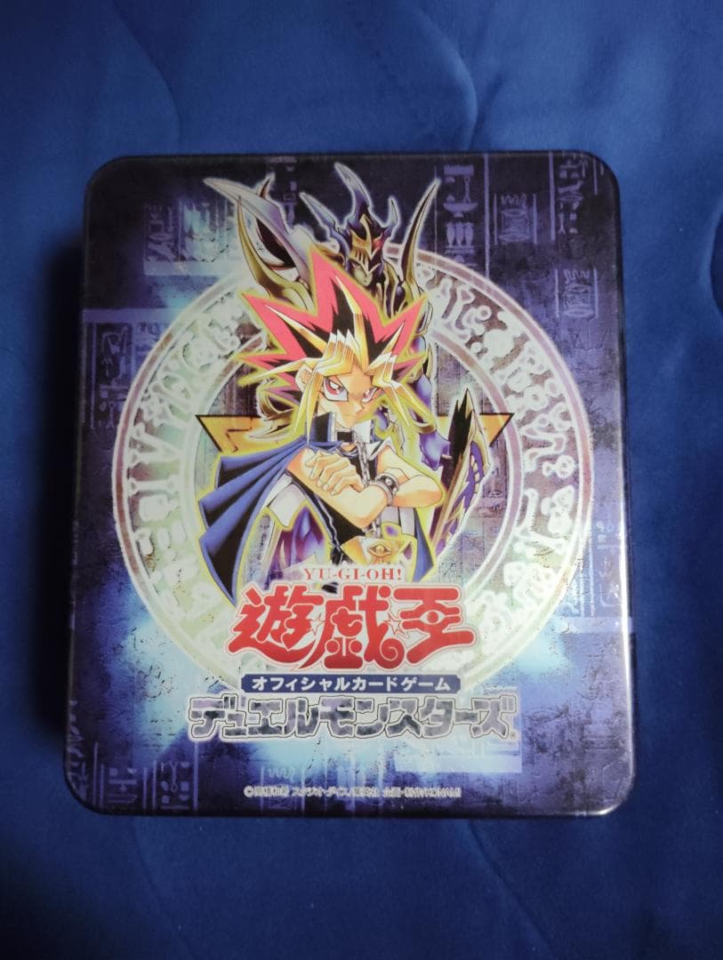 遊戯王OCGブースターパックコレクターズ TIN 2004 コレクターズ缶