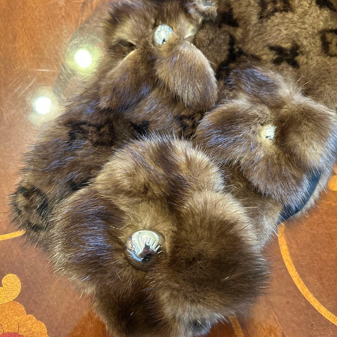 SALE‼️Louis Vuitton ミンクマフラー