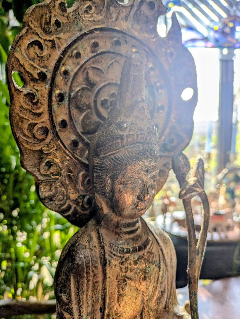 新年の縁起物　聖観音菩薩像 金属製 約58cm　仏像