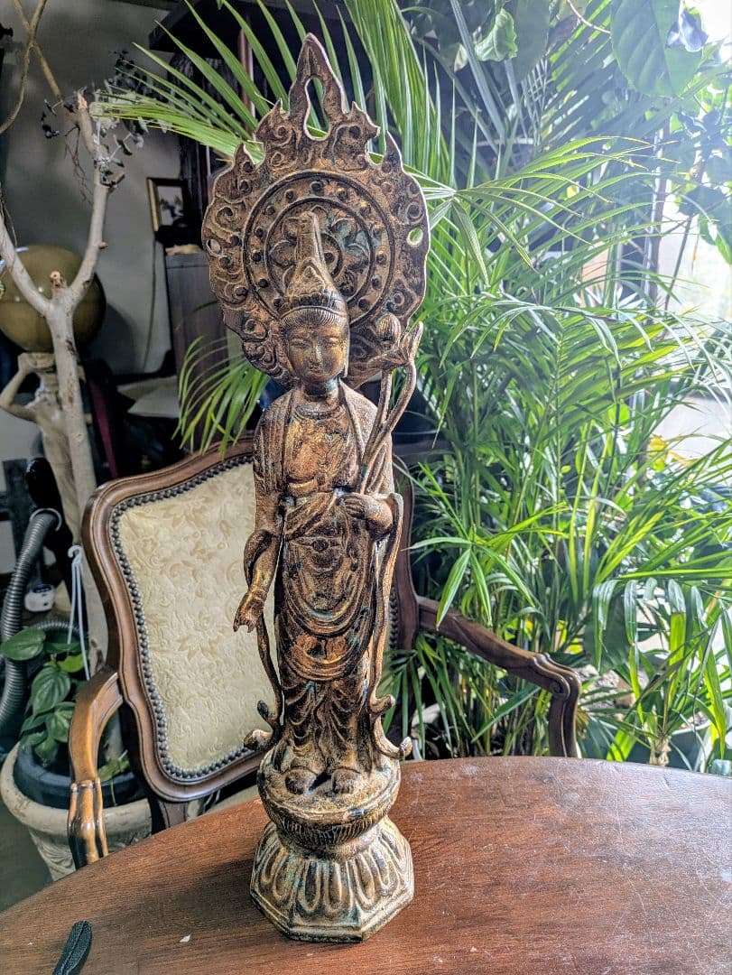 新年の縁起物　聖観音菩薩像 金属製 約58cm　仏像