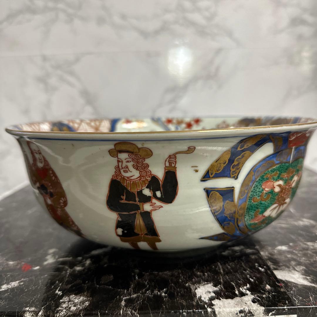 古伊万里、南蛮人物、染錦大鉢。箱付き。無傷。