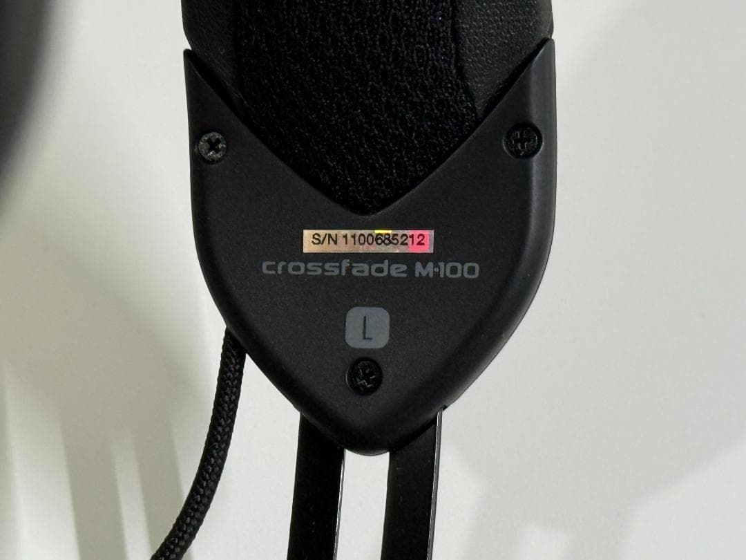 V-MODA Crossfade M-100 ヘッドホン ケース付 動作ok