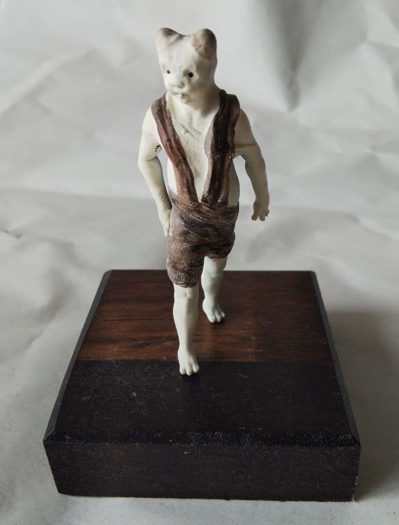 JUNK WORLD　未開種族ミニ人形　フィギュア