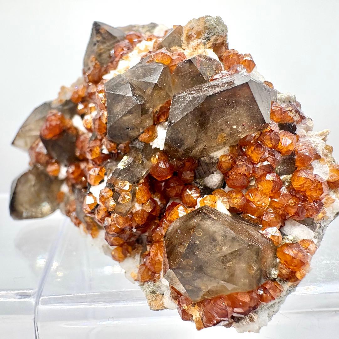 555 中国福建省産　ガーネット&スモーキークォーツ