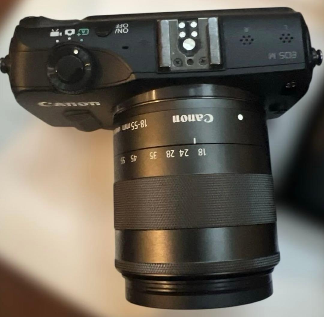 Canon EOS M ミラーレス一眼カメラ　kit
