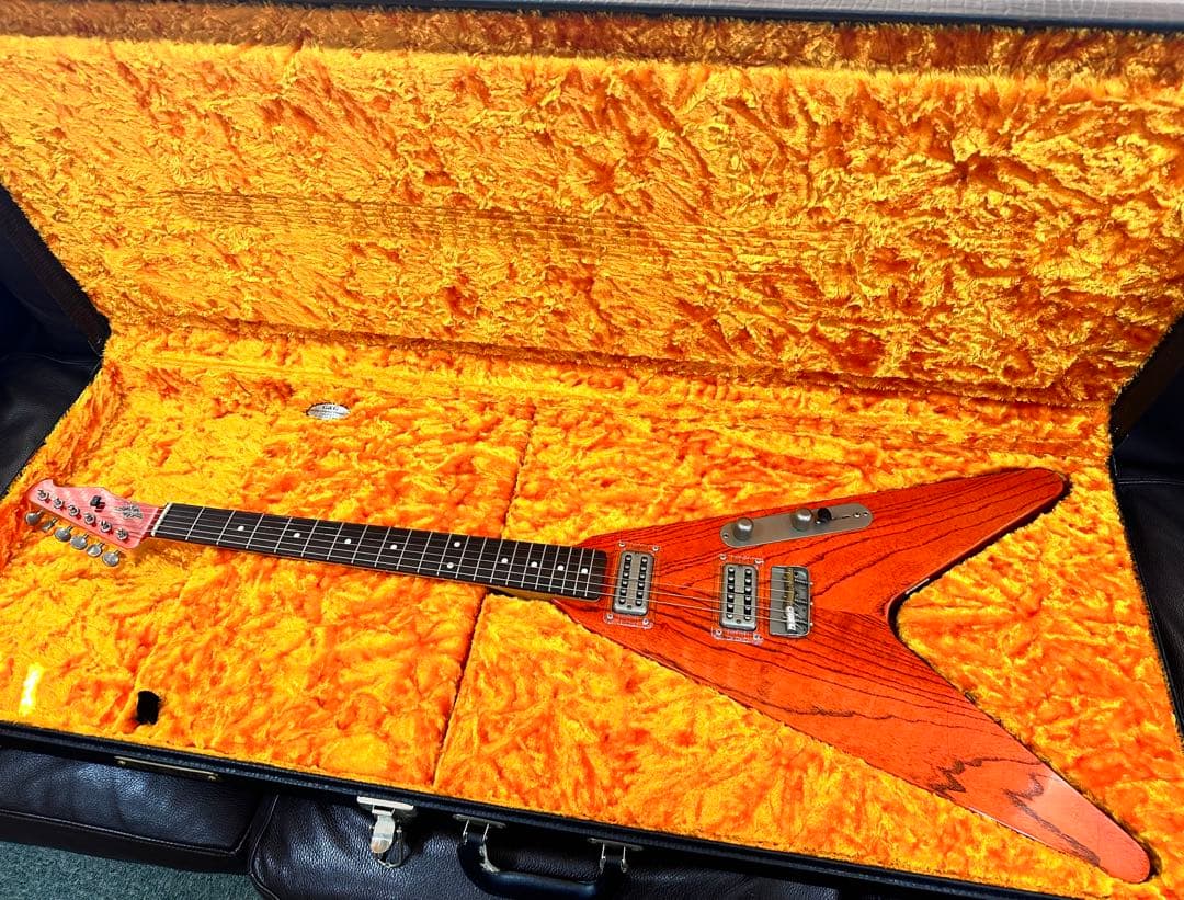 RS Guitarworks TEEVEE フライングV ギター