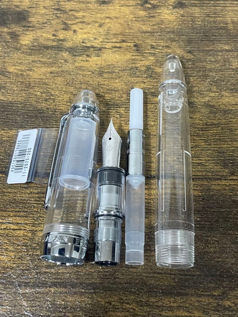 未使用　タグ付　透明軸　21金　字幅F　万年筆　銀　備品あり　デモンストレーター