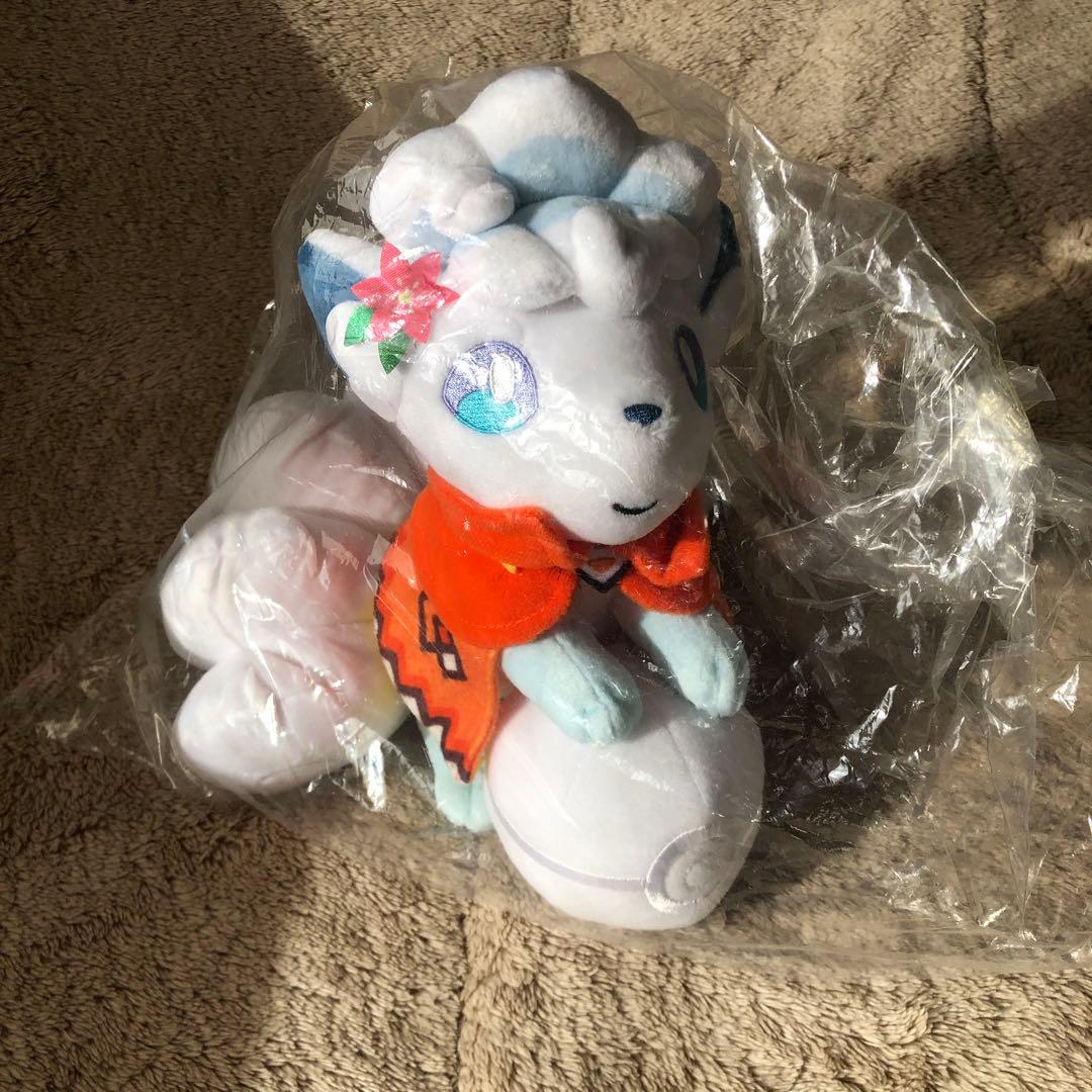 ポケモンセンター　雪まつりのアローラロコン　ぬいぐるみ
