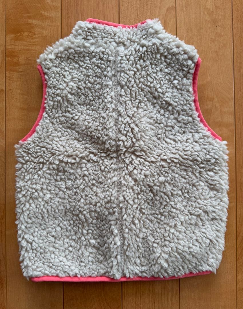 パタゴニア　ベスト　3Tサイズ　新品タグ付き