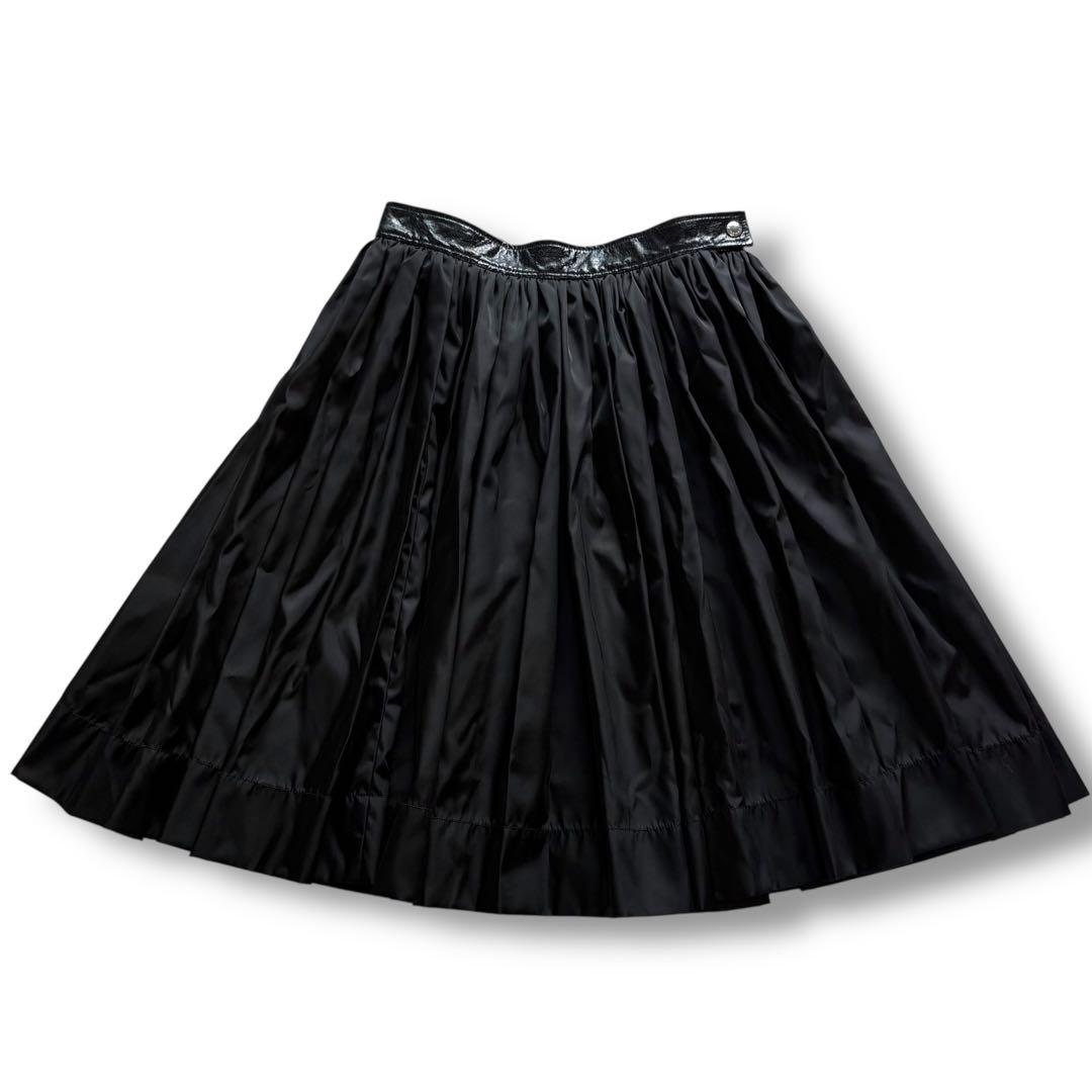 プラダ テスートナイロン ギャザー フレアスカート ひざ丈 ブラック Lサイズ