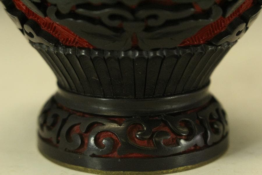 中国美術 堆朱堆黒 纏枝蓮花紋 瓶 高16.5cm(LC788)