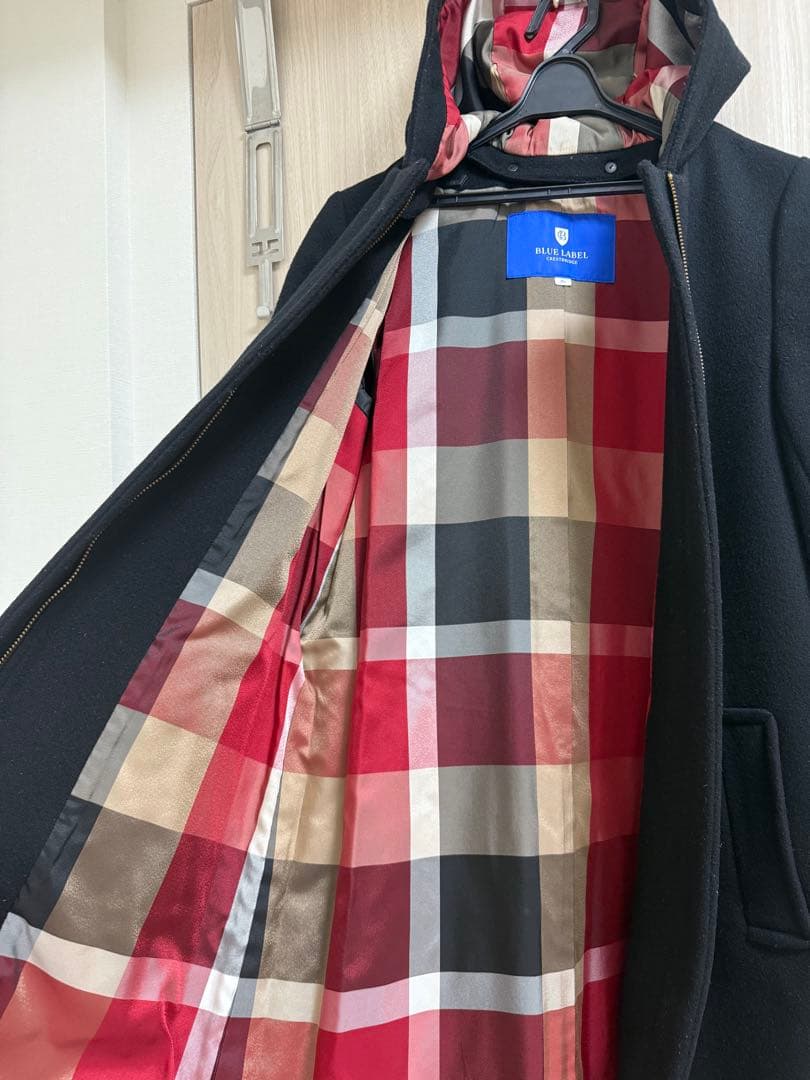 ブルーレーベルクレストブリッジ　フード付き　コート