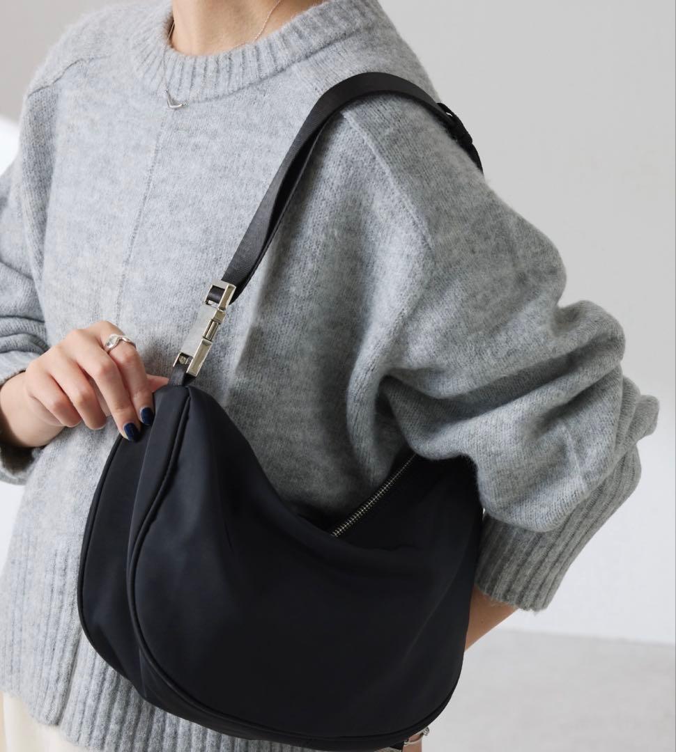 【新品】パピヨネ/ガリャルダガランテ/撥水ショルダーバッグ/ペットボトル収納/黒