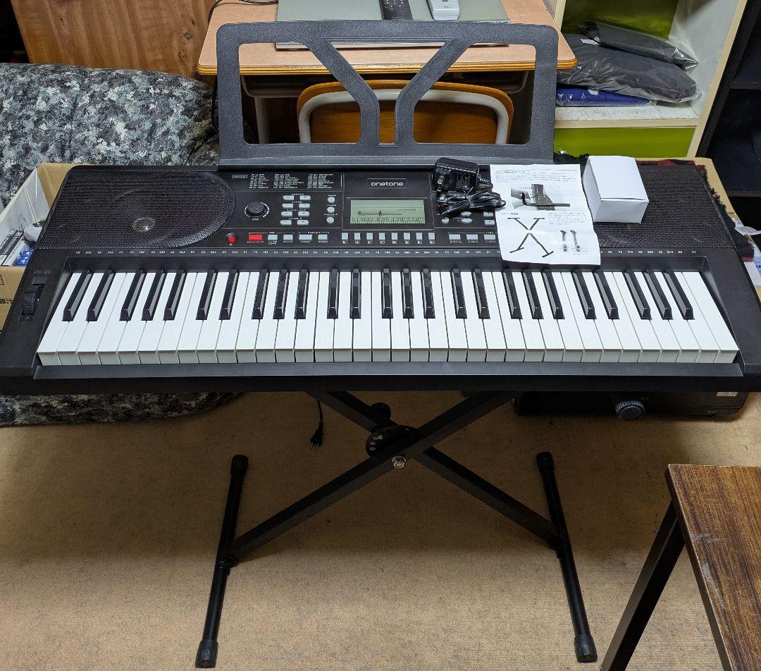 キーボード ONETONE OTK-61 電子ピアノ 61鍵 譜面台 スタンド付
