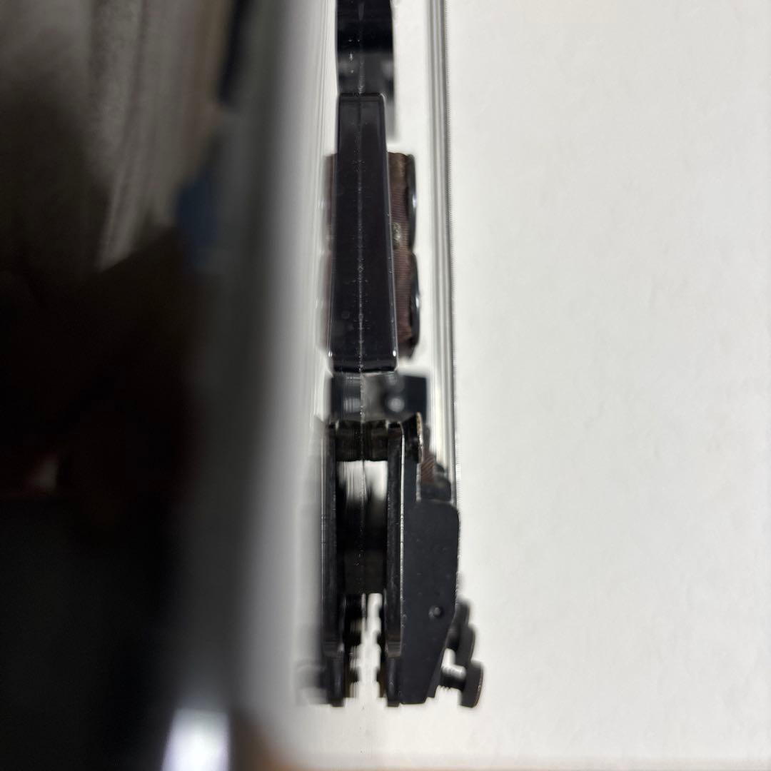 FERNANDES ストラトタイプ 24フレット