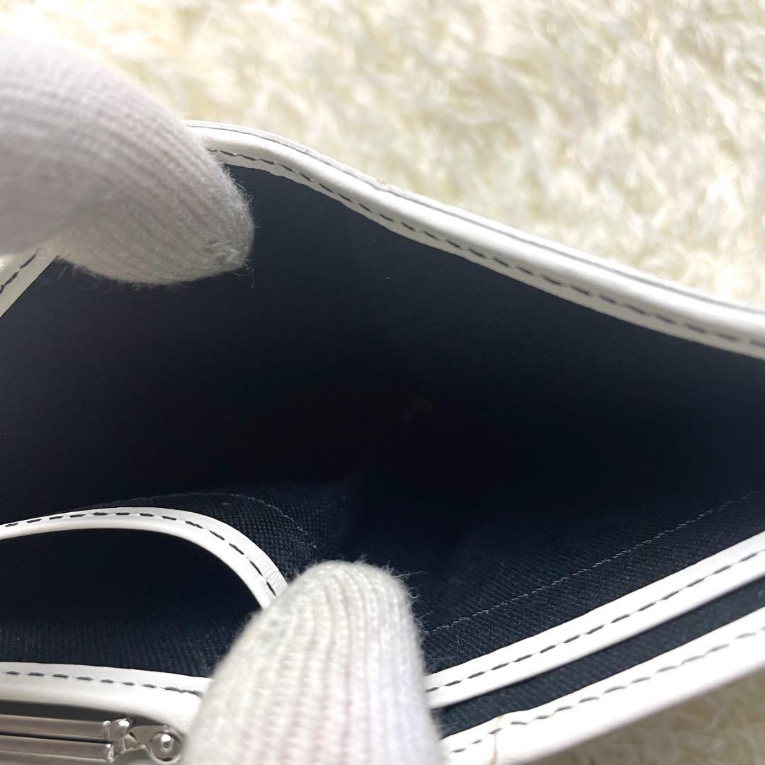 極美品 箱付き ヴィヴィアンウエストウッド 折り財布 がま口 総柄 キャンバス