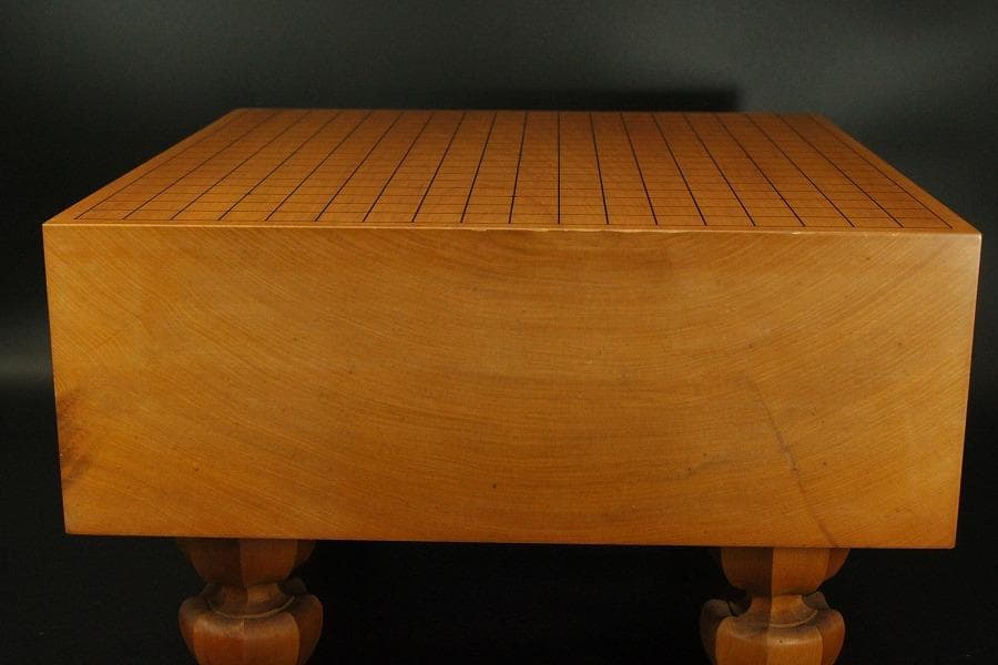 囲碁 碁盤 本榧 良木目 足付 総高26.8cm 厚み15cm 良品(A267)