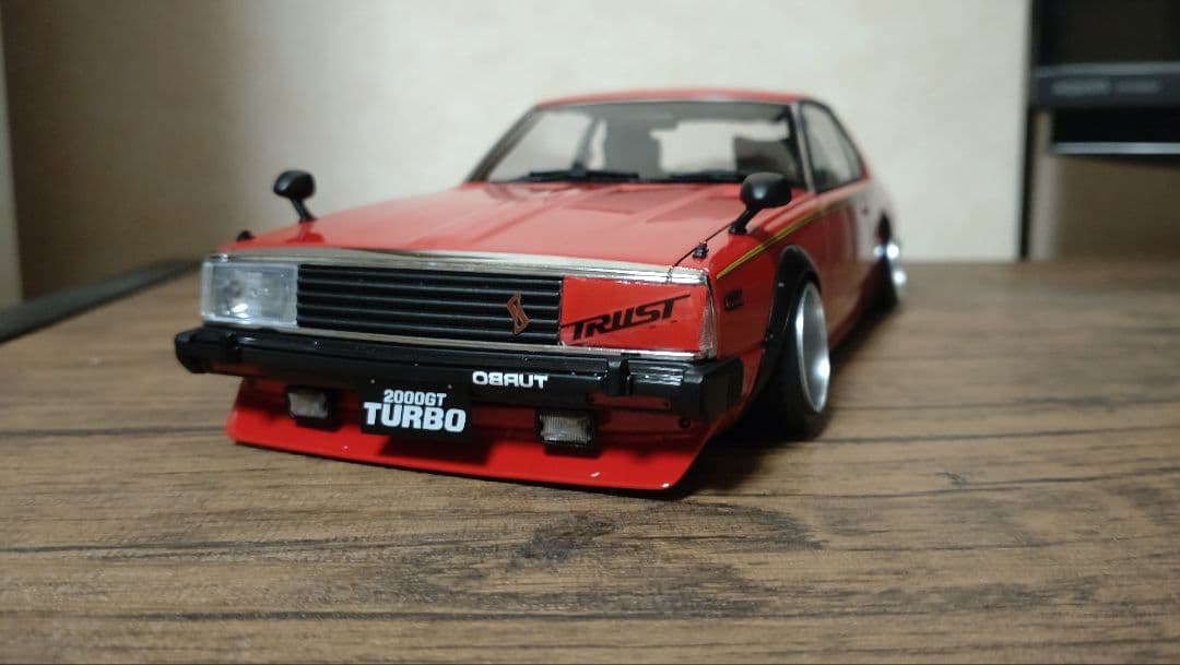 イグニッションモデル1／18ジャパンC211