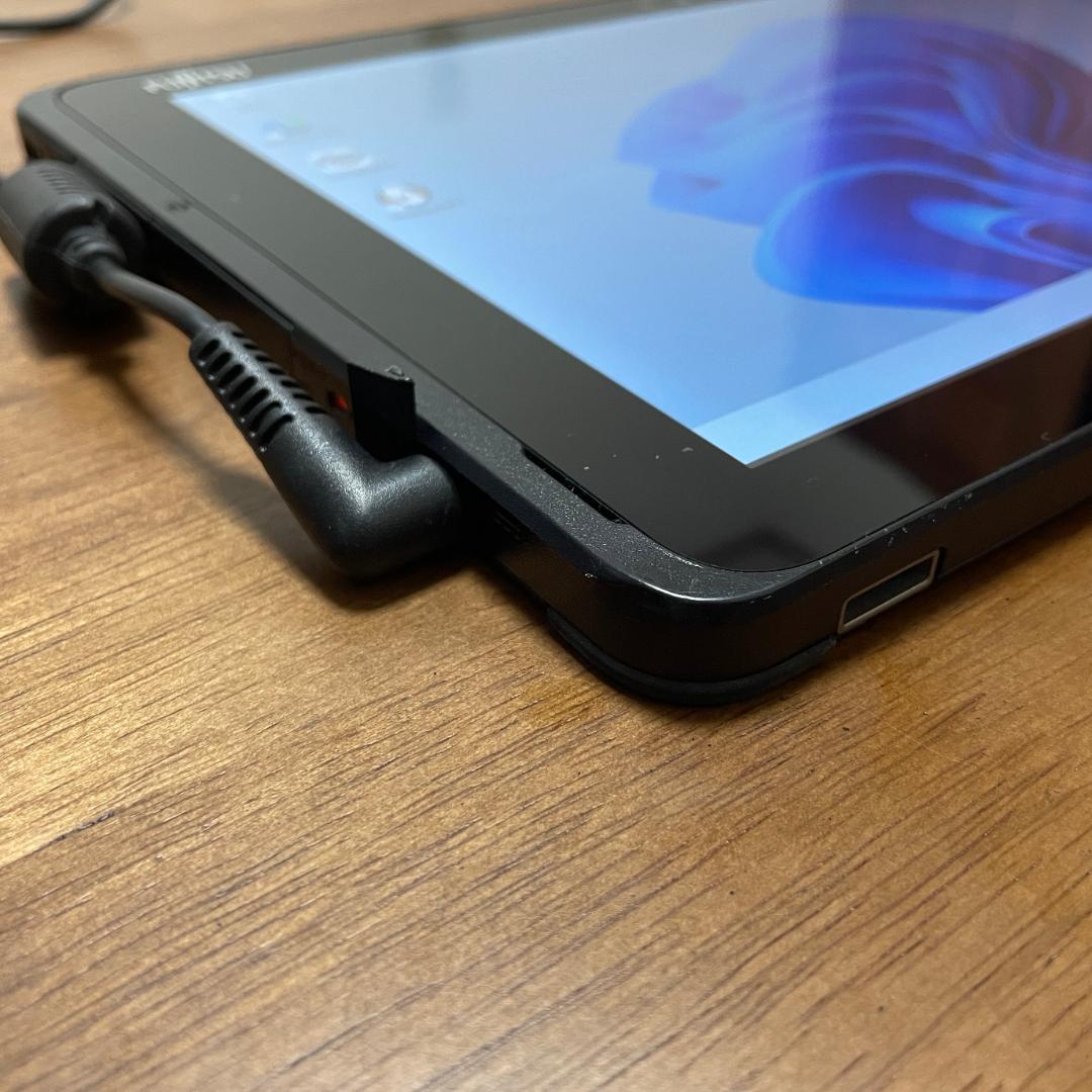 お絵描きイラストに！富士通タブレット✨ワコムのタッチペン付き Windows11