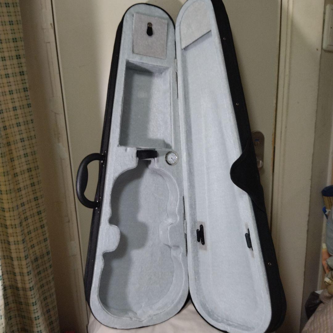 ♥美品♥特価♥未使用品のstongバイオリン4/4♥弓ケ―ス松脂音程合わせ用笛付