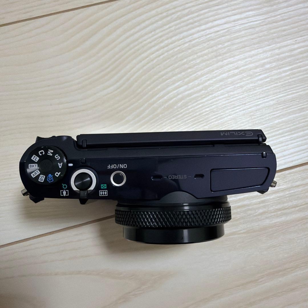 CASIO EXILM EX-10 コンパクトデジタルカメラ