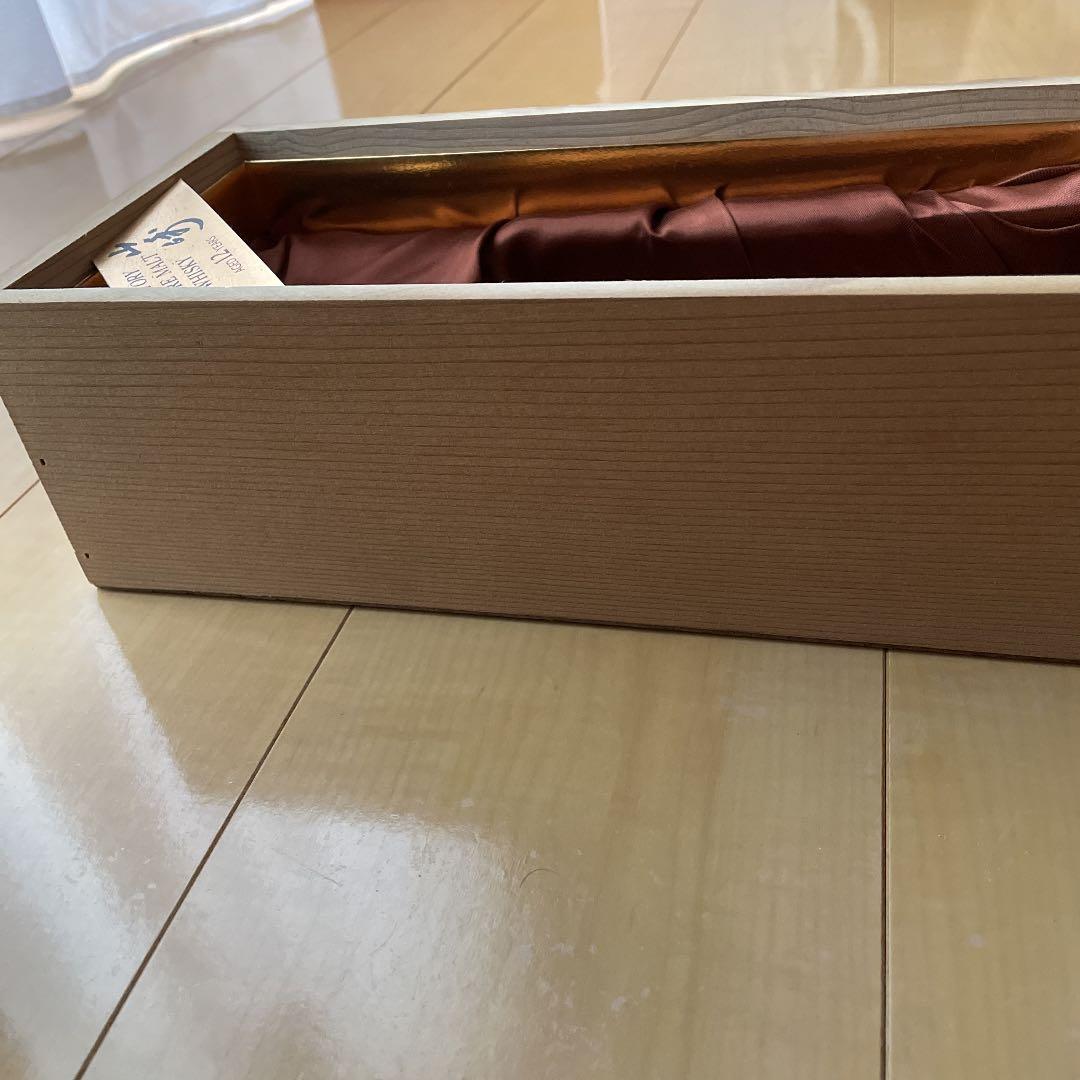 サントリー山崎12年ピュアモルトウィスキー木箱付き