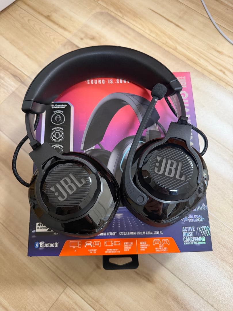 JBL Quantum 910 ワイヤレスゲーミングヘッドセット