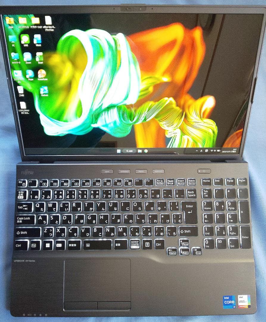 富士通 AH54/H2 Core i7-1260P /1TB/16GB/B.R