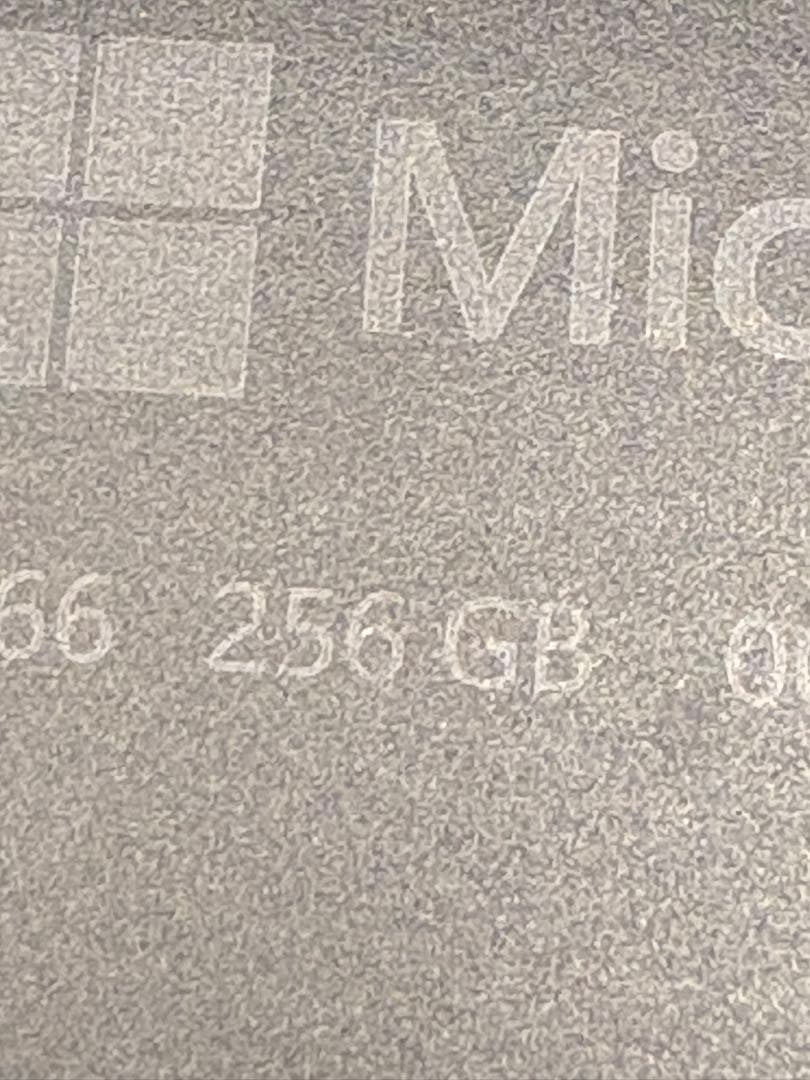 サーフィスプロ7 8GB バッテリー95% オフィス有り