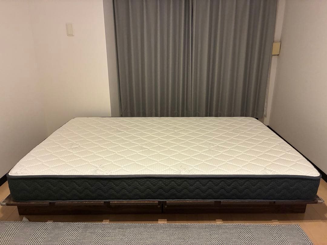 美品　LOWYA ベッドフレーム　マットレス付き　東京都大田区内直接引き取り