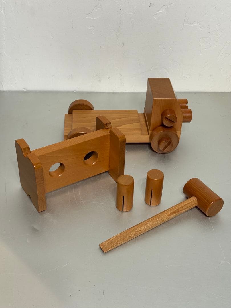 寺内定夫 木のおもちゃ4つセット あひる ひと トンカチぐるま イスとテーブル