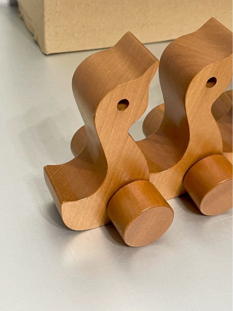 寺内定夫 木のおもちゃ4つセット あひる ひと トンカチぐるま イスとテーブル